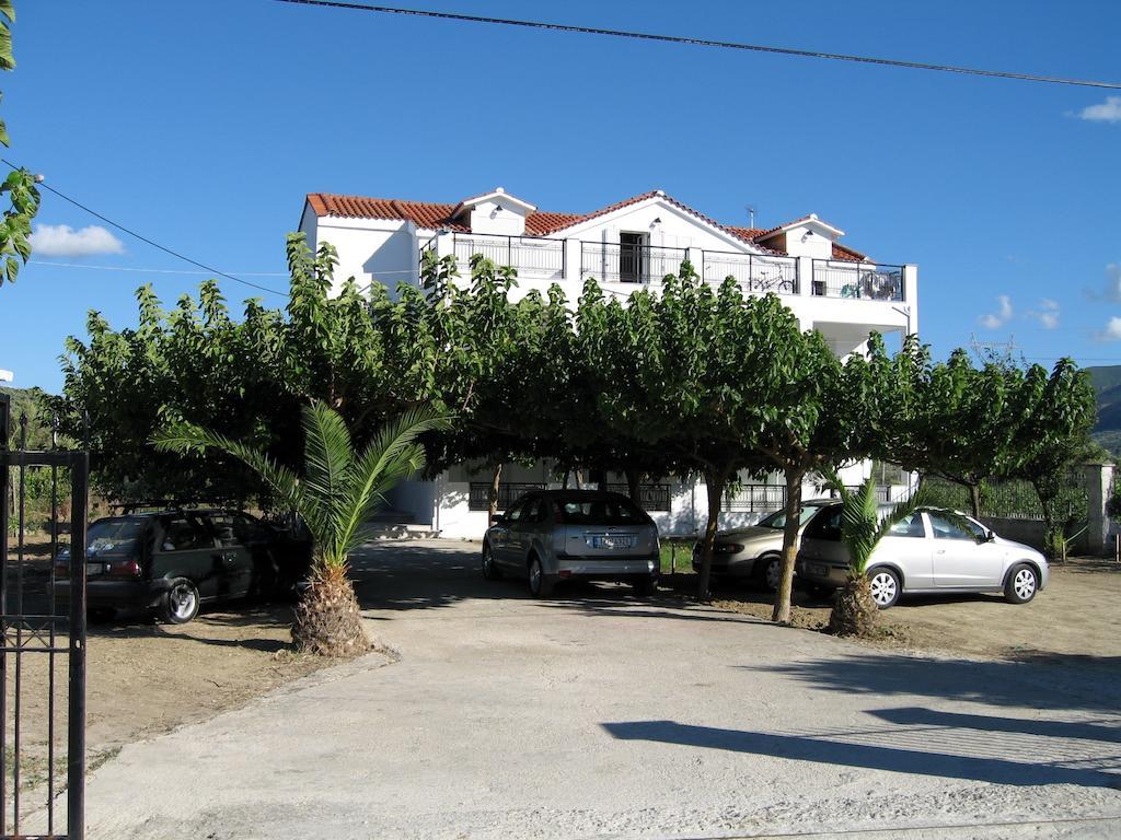 אליקס Yiota Studios מראה חיצוני תמונה