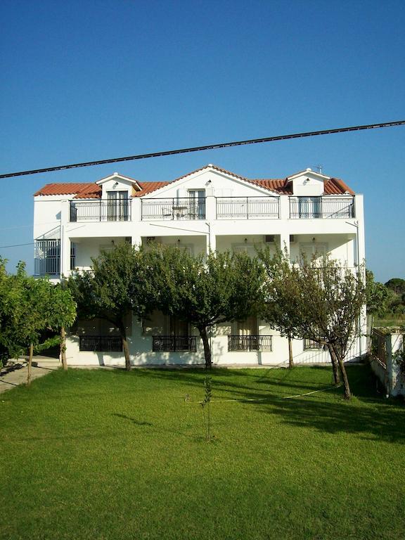 אליקס Yiota Studios מראה חיצוני תמונה