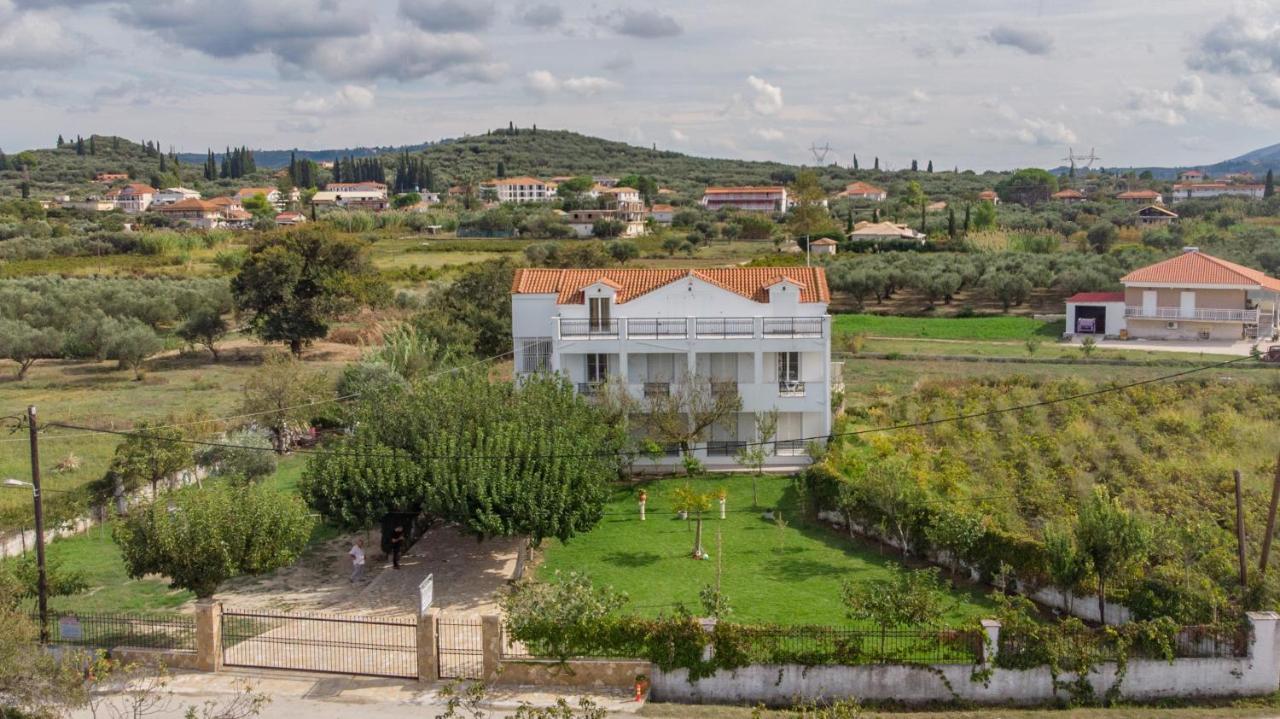 אליקס Yiota Studios מראה חיצוני תמונה