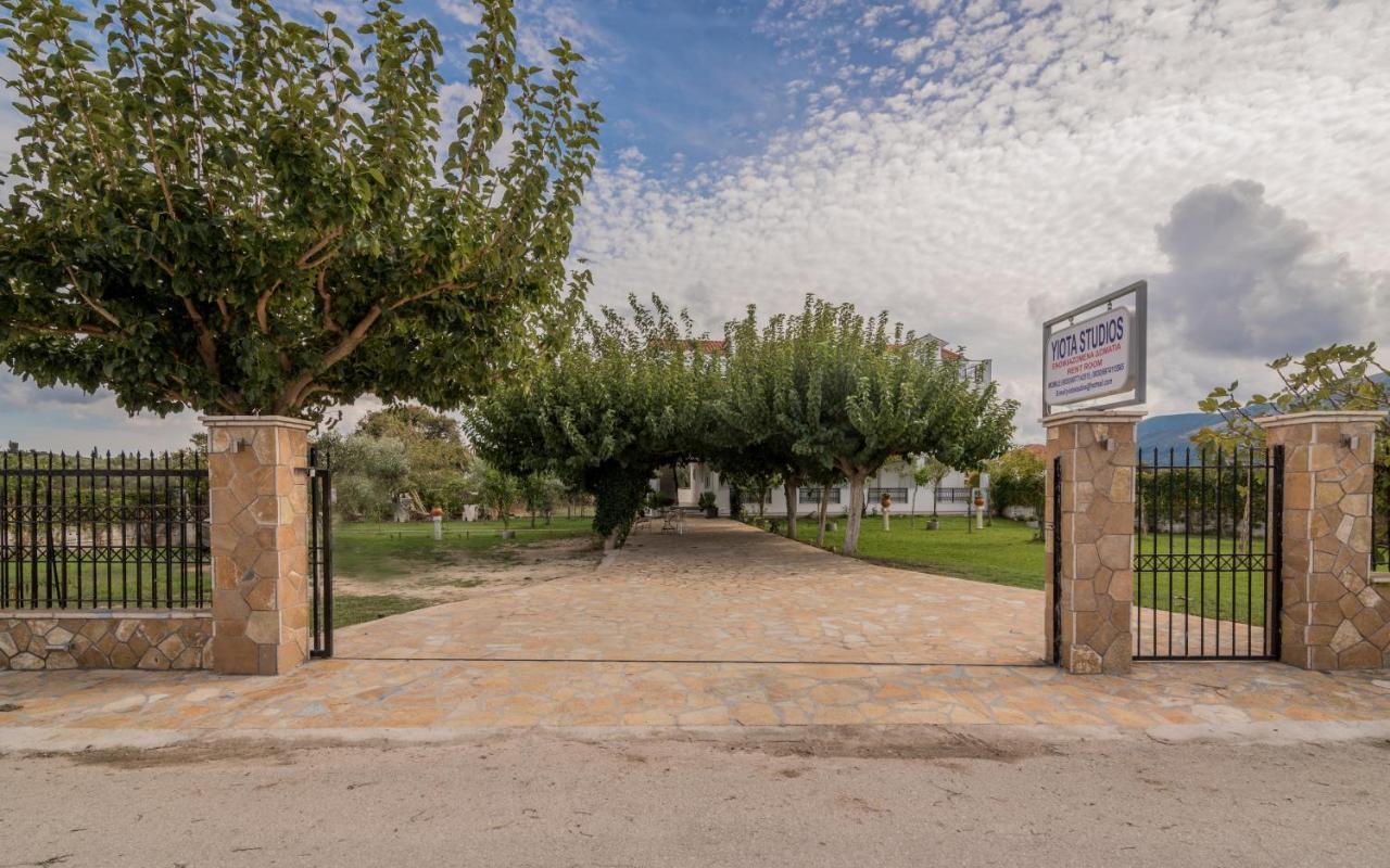 אליקס Yiota Studios מראה חיצוני תמונה